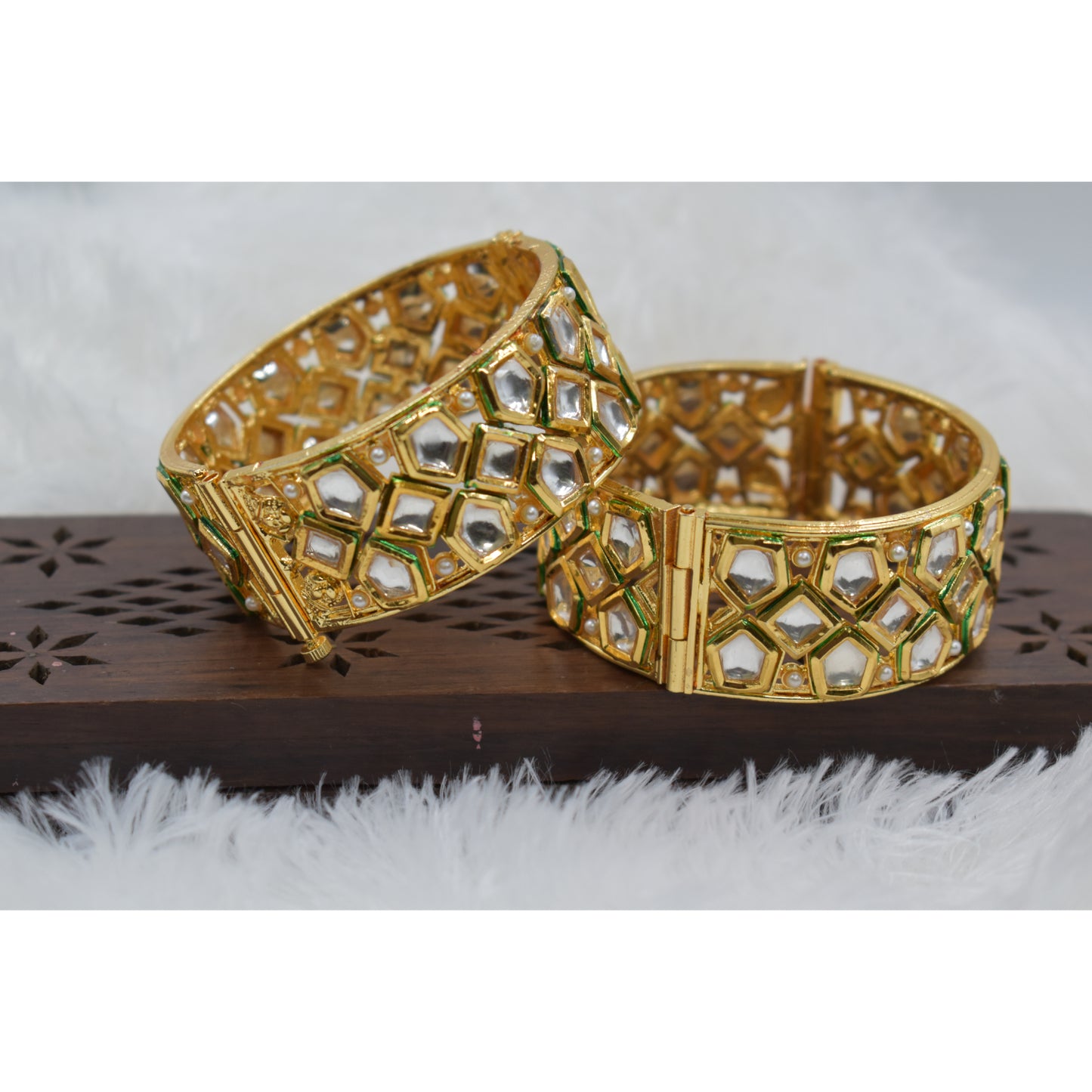 Designer goldplated brass kundan bangle