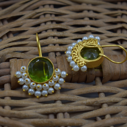 Goldplated brass stone dangle earing