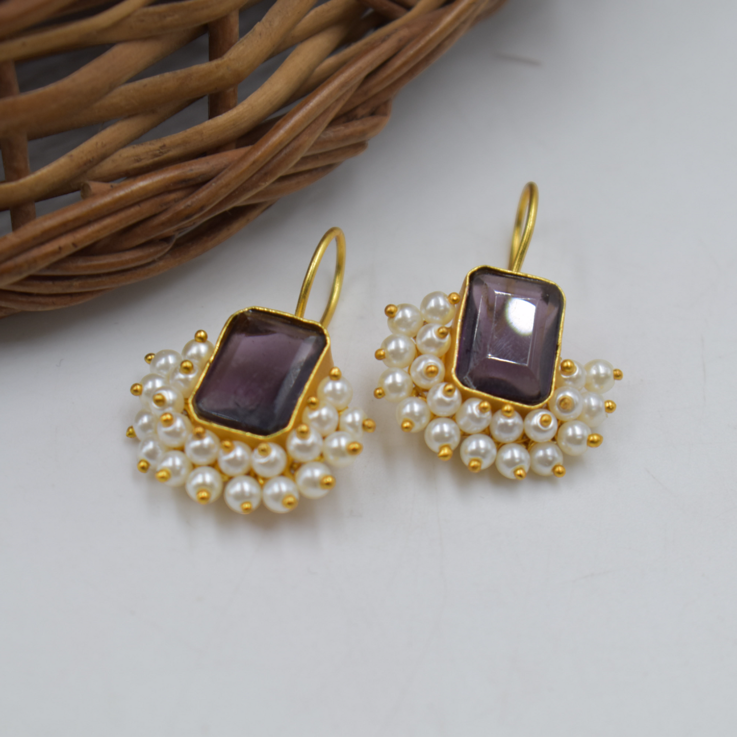 Goldplated brass stone dangle earing