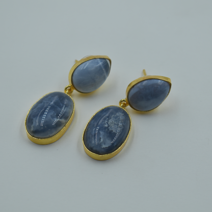 Goldplated brass semi precious blue opal stone stud earing