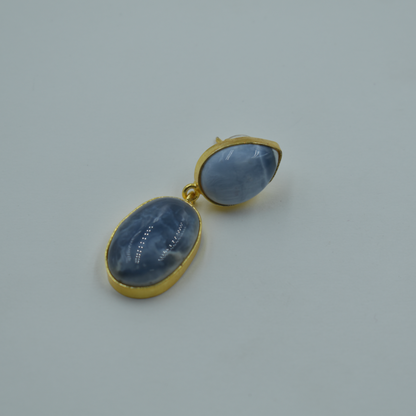 Goldplated brass semi precious blue opal stone stud earing