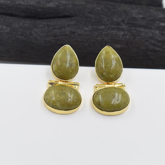 Semi Precious Stone Green Opal Gold Plated Brass Stud Earing for Daily Use