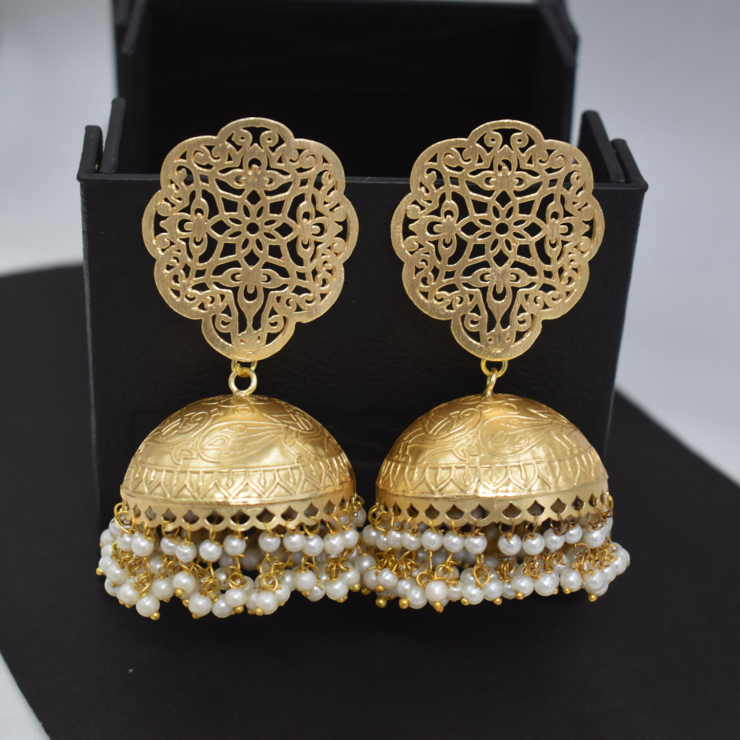 Beautiful Brass Gold plated Pearl Kundan Jhumki Stud Earing