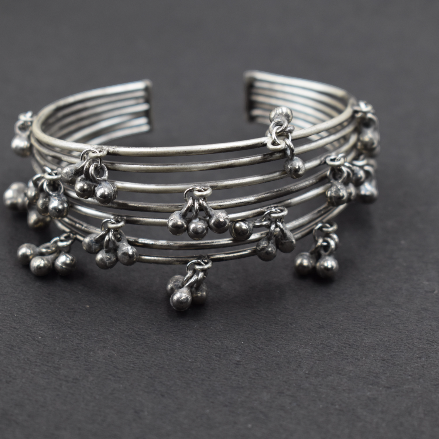 Silver look alike adjustable bangle