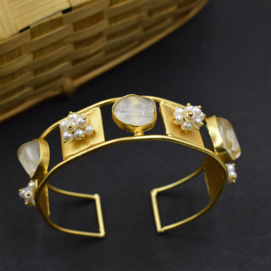Goldplated brass stone adjustable bangle