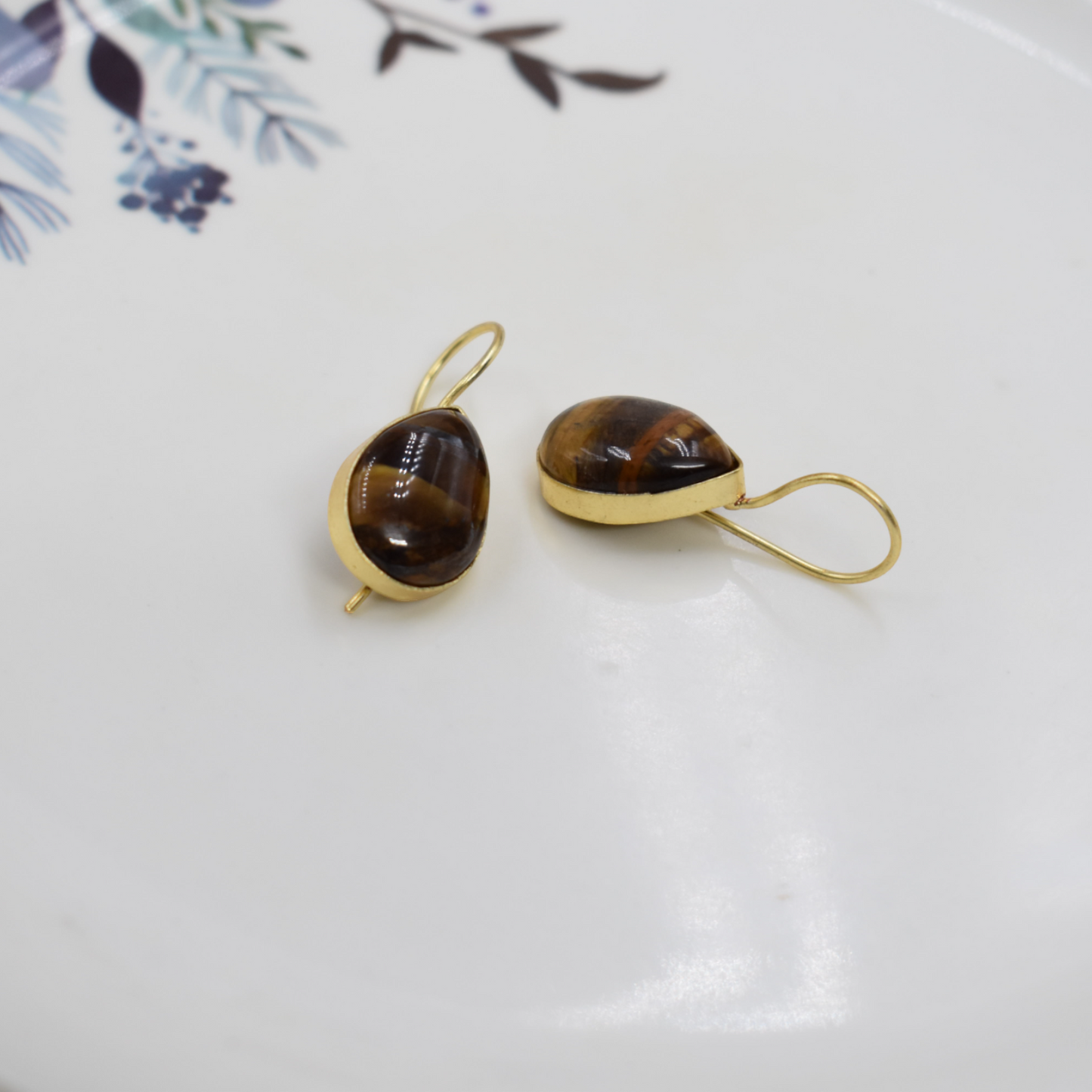 Goldplated brass semi precious stone dangle earing