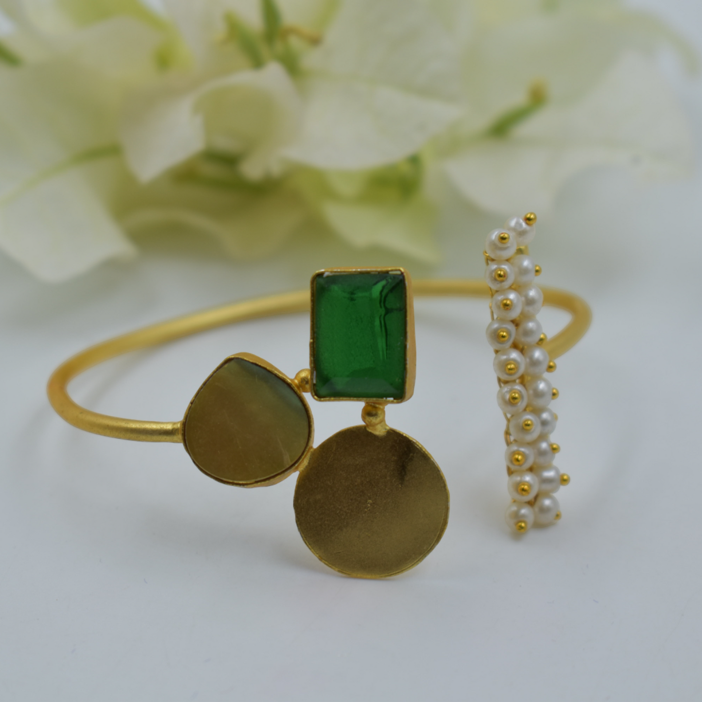 Goldplated brass stone bangle