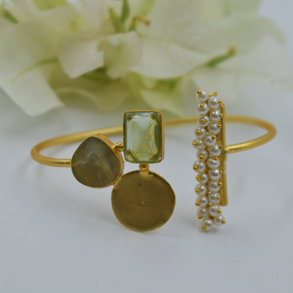 Goldplated brass stone bangle