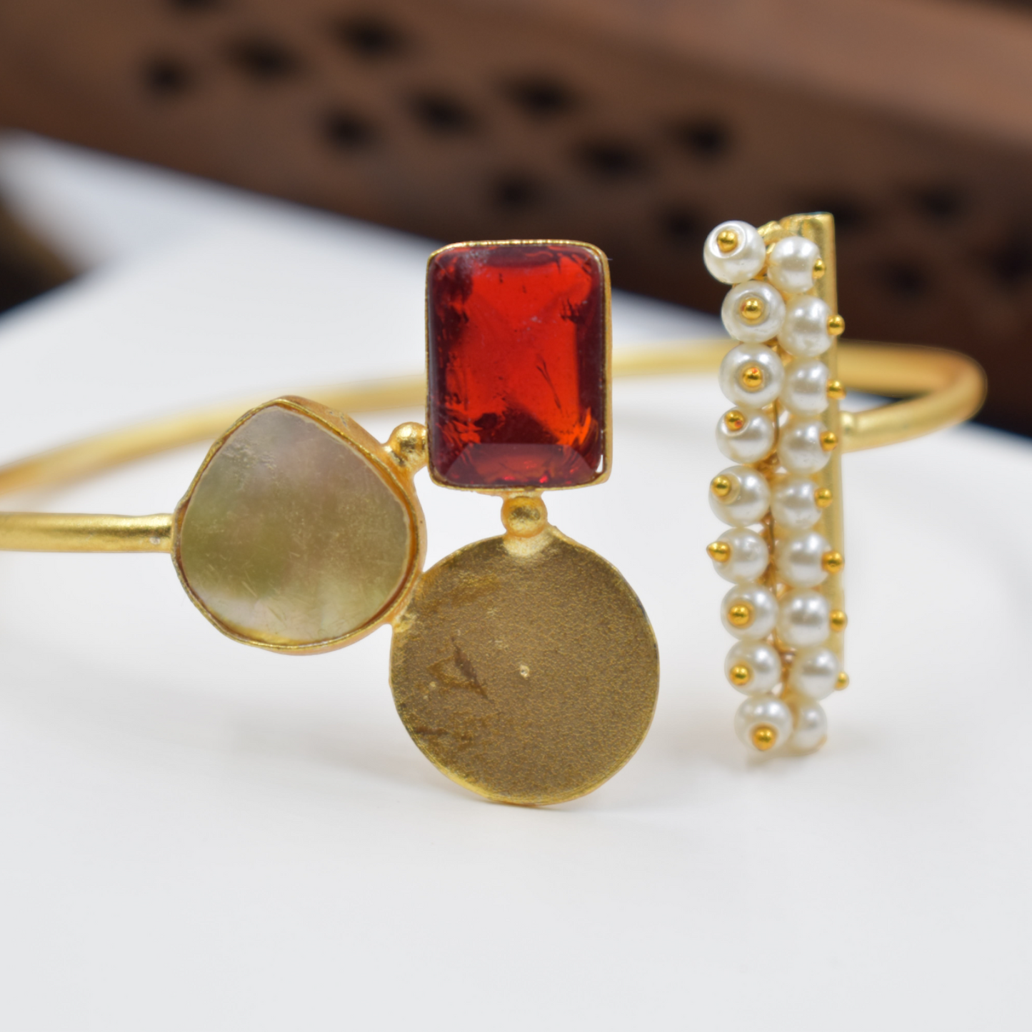 Goldplated brass stone bangle