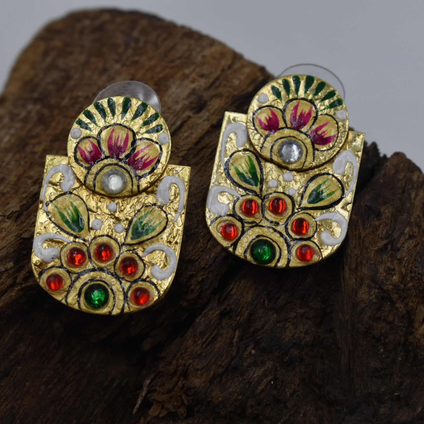 Goldplated brass handpainting tanjore stud earing