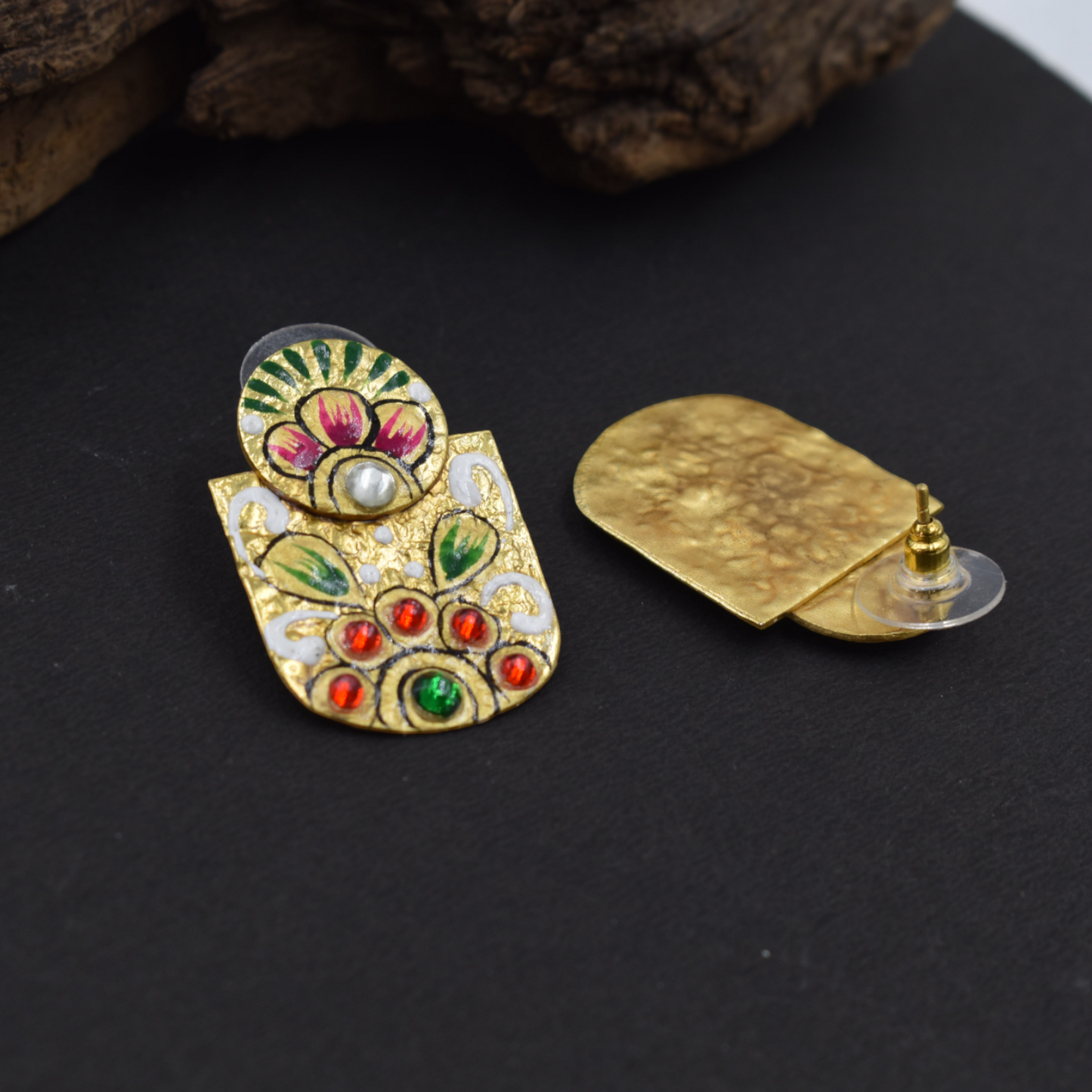 Goldplated brass handpainting tanjore stud earing