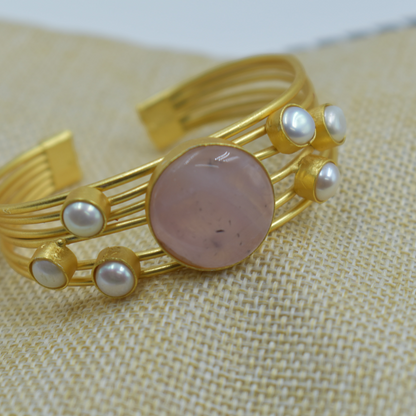 Goldplated brass semi precious stone bangle