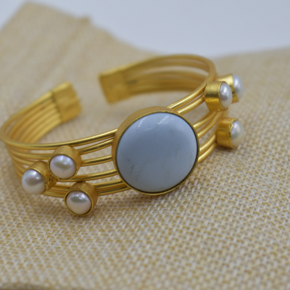 Goldplated brass semi precious stone bangle