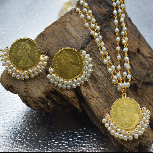 Goldplated brass stone beads coin necklace